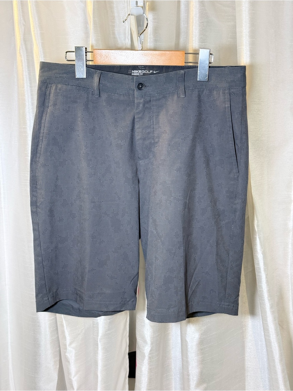 Nike Men’s Dark Gray Golf Hybrid Shorts